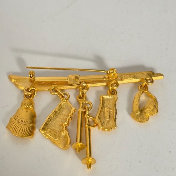 Jonette Jewelry Skiing Charm Brooch Pin Snow Ski Skier Winter Sport Gold Tone JJ - Picture 6 of 8